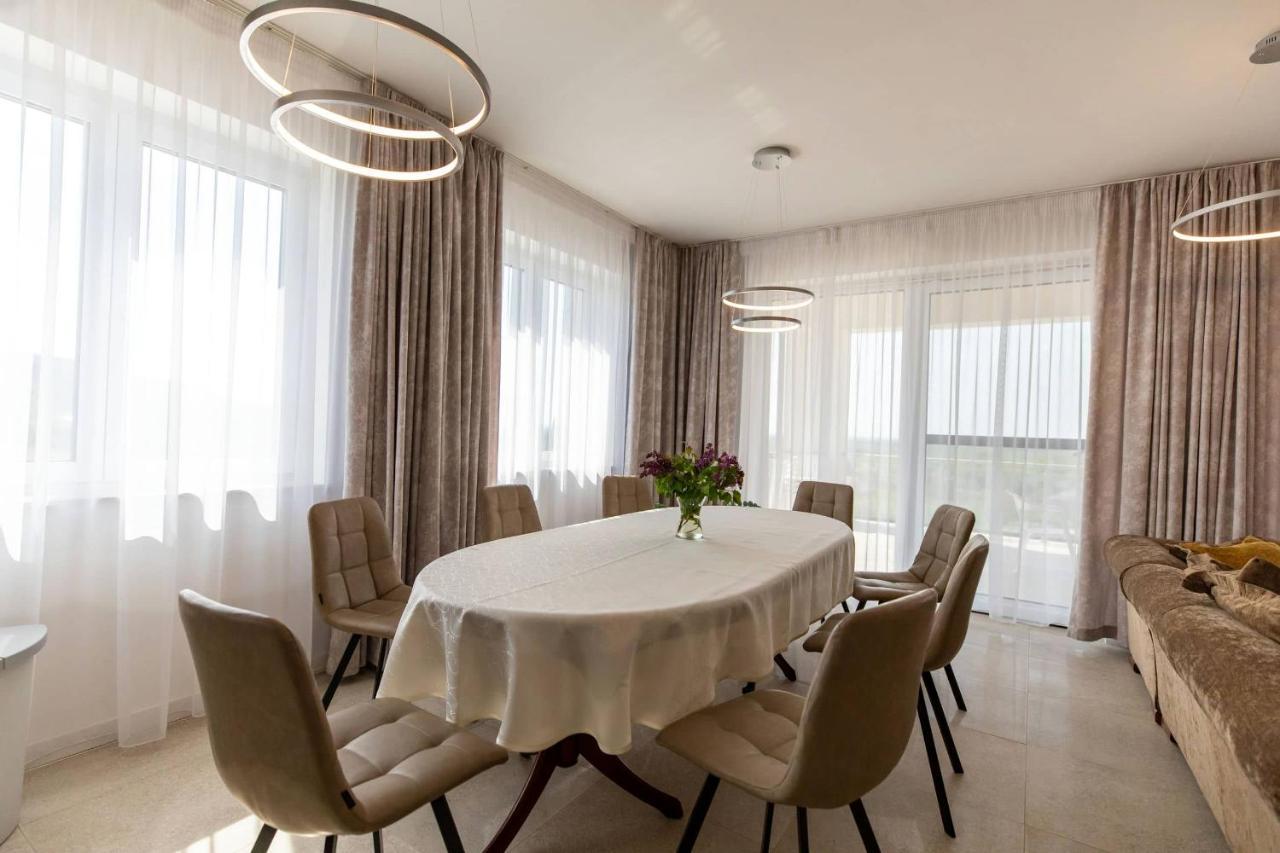 Aszuvilag Rezidencia With Sauna & Jacuzzi Legyesbenye المظهر الخارجي الصورة