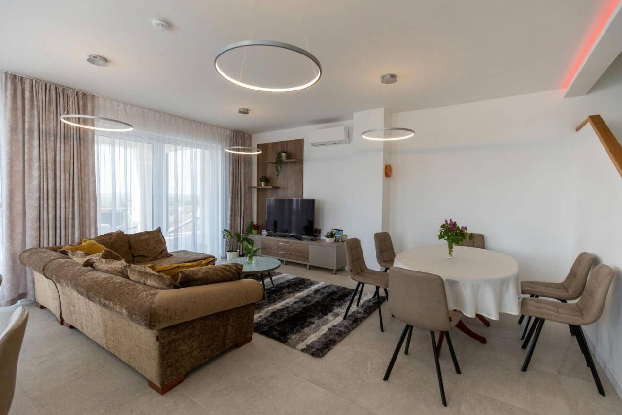 Aszuvilag Rezidencia With Sauna & Jacuzzi Legyesbenye المظهر الخارجي الصورة