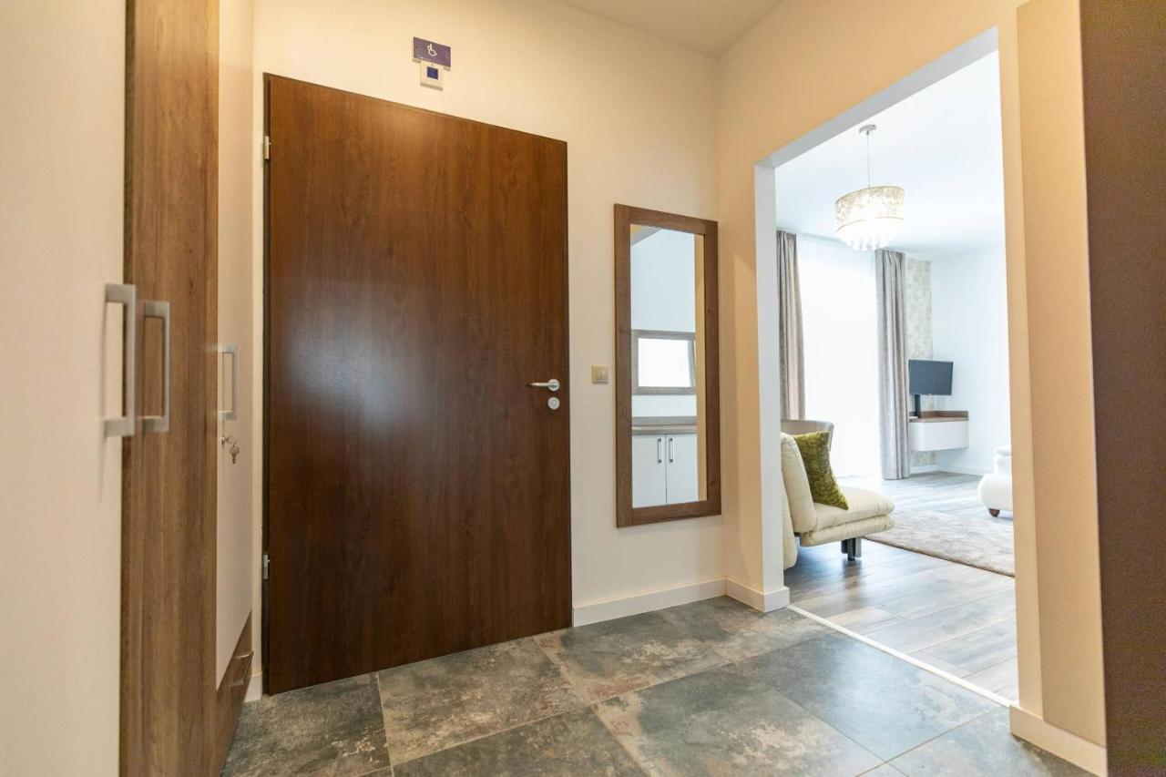 Aszuvilag Rezidencia With Sauna & Jacuzzi Legyesbenye المظهر الخارجي الصورة