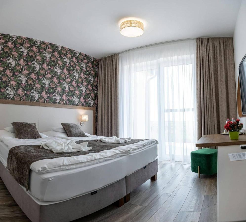 Aszuvilag Rezidencia With Sauna & Jacuzzi Legyesbenye المظهر الخارجي الصورة