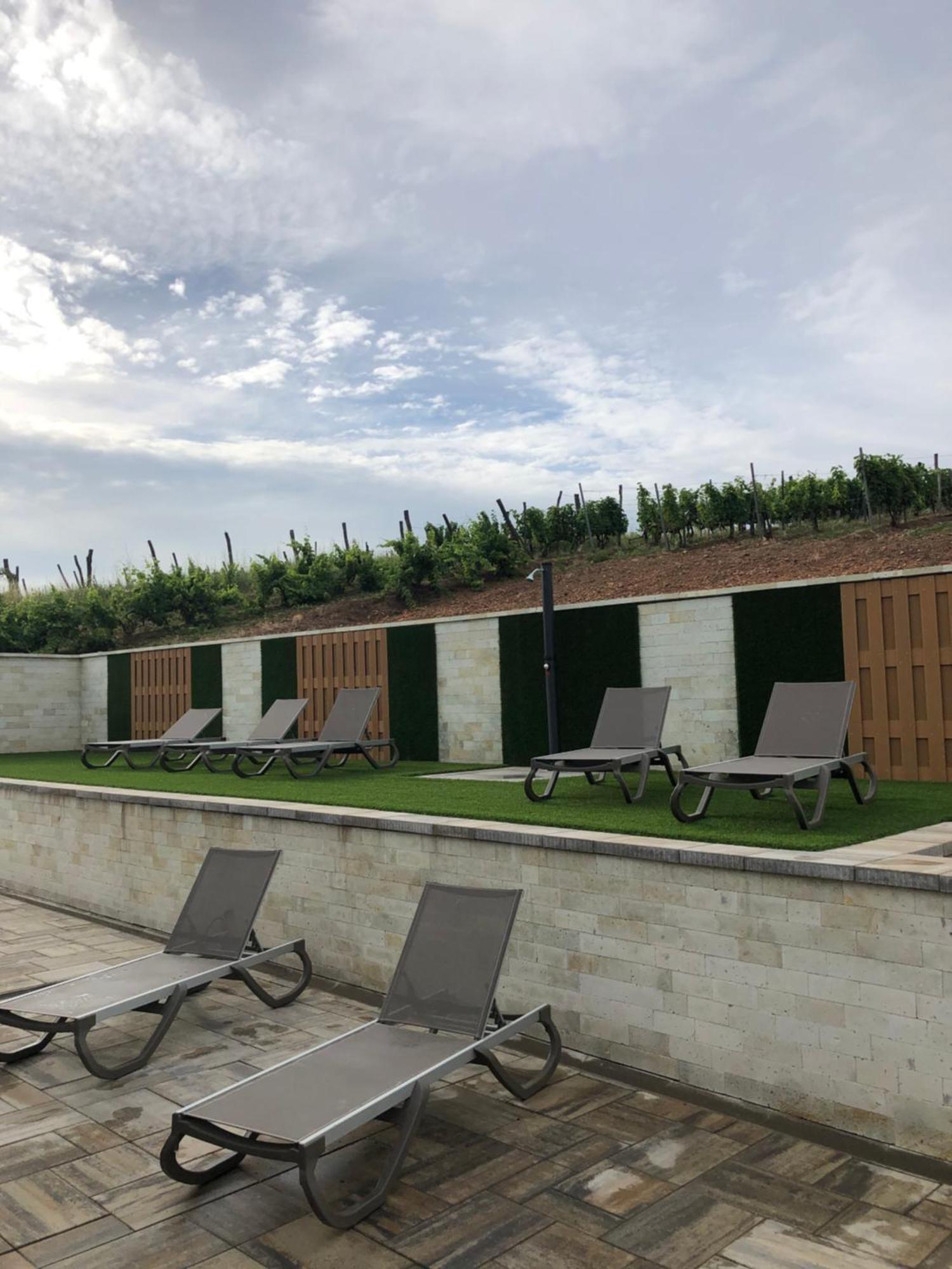 Aszuvilag Rezidencia With Sauna & Jacuzzi Legyesbenye المظهر الخارجي الصورة
